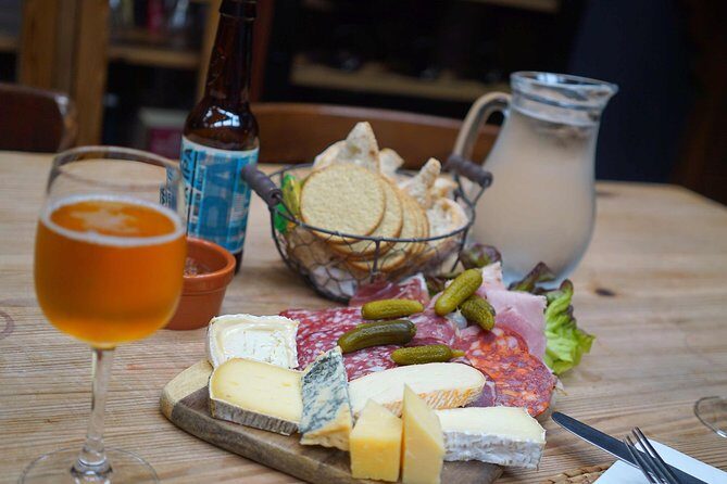 Edinburgh Luxury Private Food & Drink Tour with Eat Walk Tours - New Town’s Athens-style streets and today’s eating/drinking