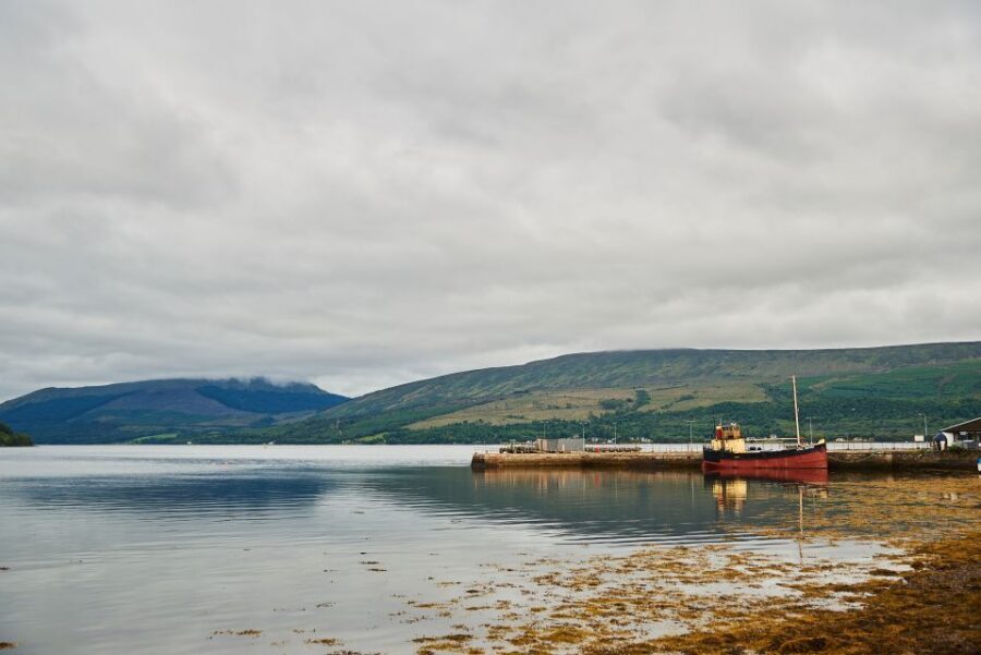 Edinburgh: Oban, Kilchurn Castle & Inveraray Tour in Spanish - Price and what you get for about $78