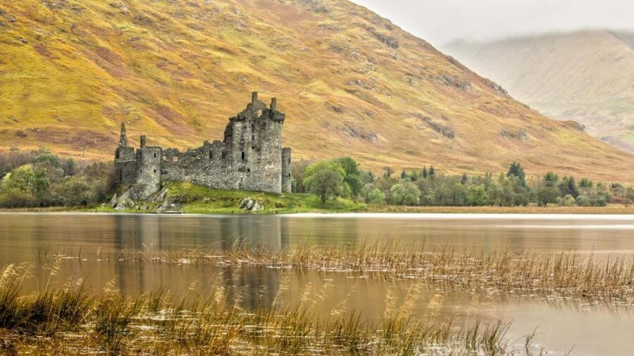 Edinburgh: Oban, Kilchurn Castle & Inveraray Tour in Spanish - From Edinburgh to the Trossachs: Loch Lomond first, then west