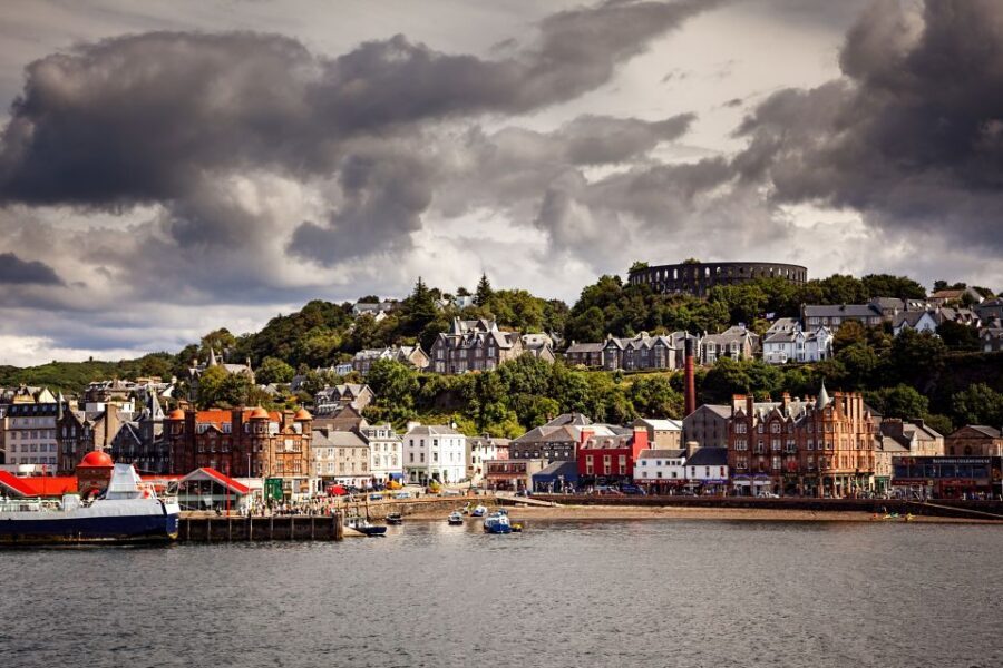 Edinburgh: Oban, Kilchurn Castle & Inveraray Tour in Spanish - Loch Awe and Kilchurn Castle ruins: Clan Campbell and classic photo views