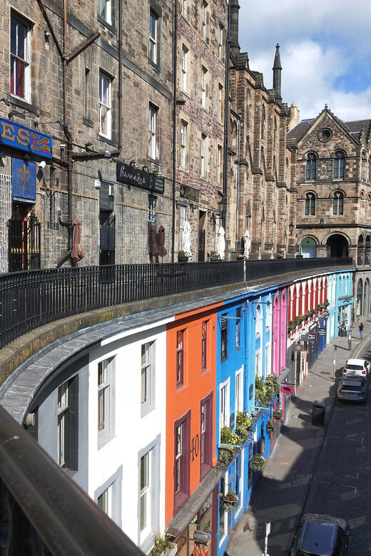 Edinburgh: Old Town Highlights Walking Tour - Why the Royal Mile Still Feels Like Edinburgh’s Heart