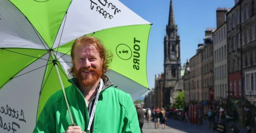 Edinburgh: Old Town History and Tales Walking Tour - Quick hits before you go