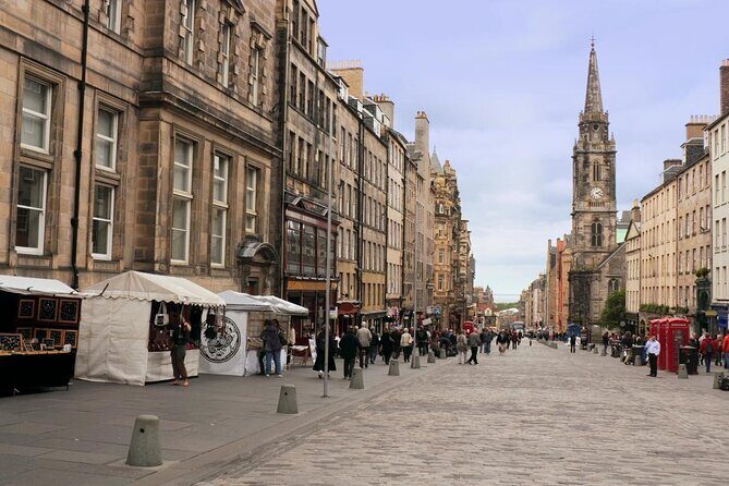 Edinburgh Old Town Private Self-Guided Tour - The Royal Mile: why it’s one street name, but four actual streets