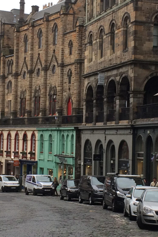 Edinburgh: Old Town Private Walking Tour with Historian - Why a historian-led Old Town walk beats a guidebook