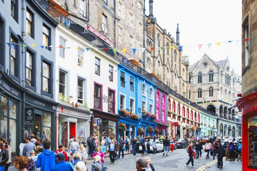 Edinburgh Old Town: Professional Photoshoot & Edited Photos - Key Highlights You’ll Actually Care About