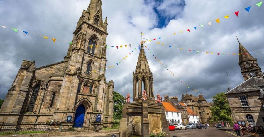 Edinburgh: "Outlander" Filming Locations Guided Tour - Midhope Castle to Lallybroch: your first big Outlander moment