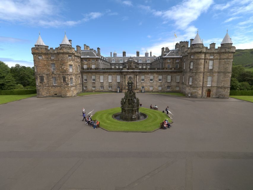 Edinburgh: Palace of Holyroodhouse Entry Ticket - Timing, Route, and Small Things That Matter