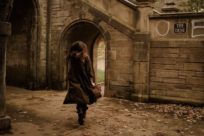 Edinburgh Photo Shoot - capture your memories ! - Finishing on Victoria Street (and the end-of-walk surprise)