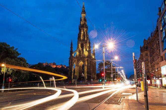 Edinburgh Photography Masterclass - Private Photography Lesson - Flash, Portraits, and Long Exposures: From Mood to Control