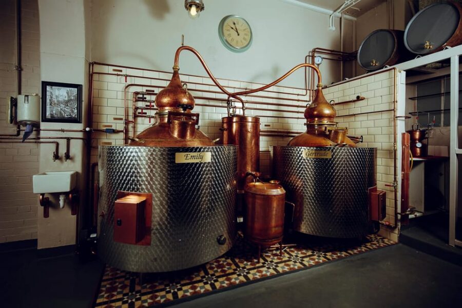 Edinburgh: Pickering's Gin Jolly Tour (Distillery & Tasting) - A 1-Hour Edinburgh Gin Tour at Summerhall (and why that works)