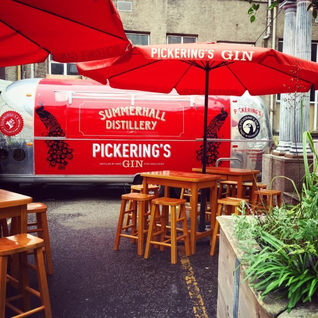 Edinburgh: Pickering's Gin Jolly Tour (Distillery & Tasting) - The tasting room: four award-winning pours you can compare