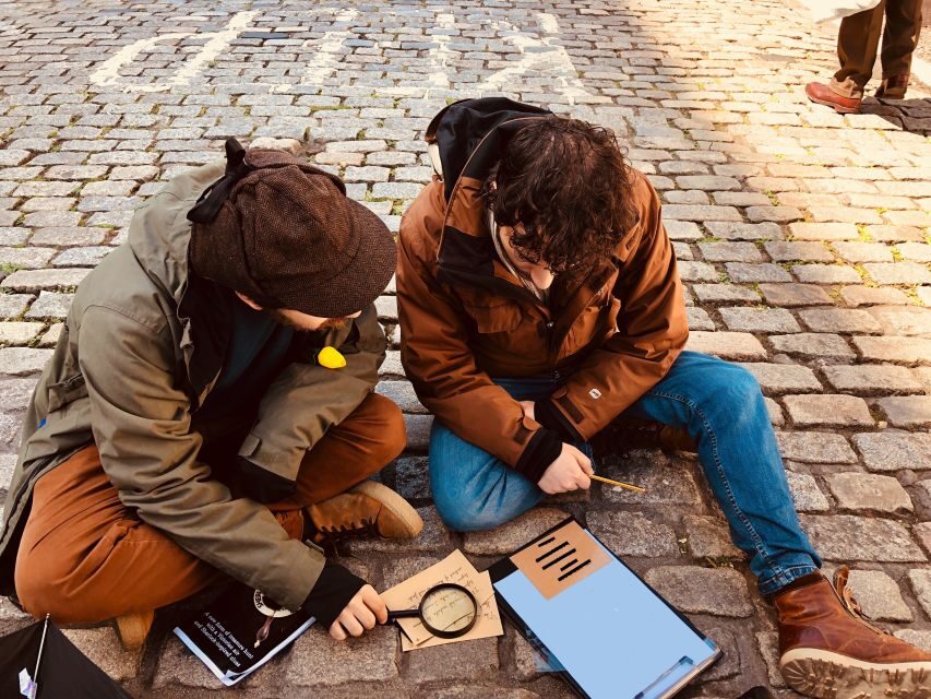 Edinburgh: Private Sherlock Holmes Adventure Tour Challenge - How the numbered clues work (and how help actually comes)