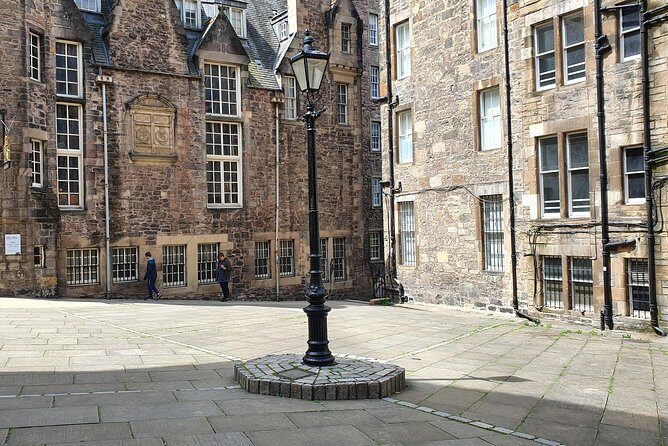Edinburgh Private Walking Tour - Price and value: why $104.07 can make sense