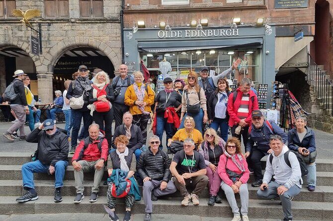Edinburgh Private Walking Tour in Spanish - Greyfriars Kirk and Grassmarket: Bobby, Mortsafes, and a practical coffee break