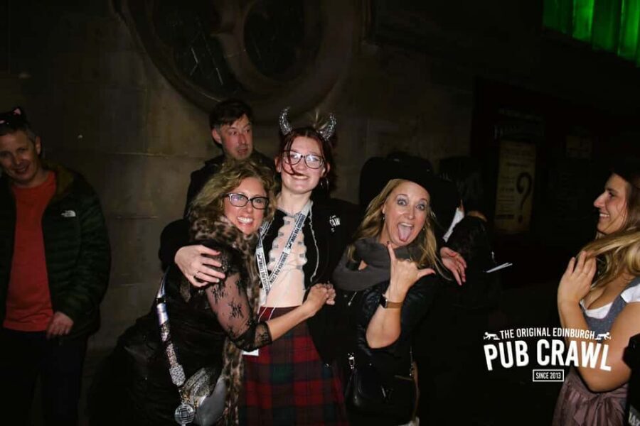 Edinburgh: Pub Crawl 7 Bars with 6 Shots - VIP entry and no cover charges: value beyond the sticker price