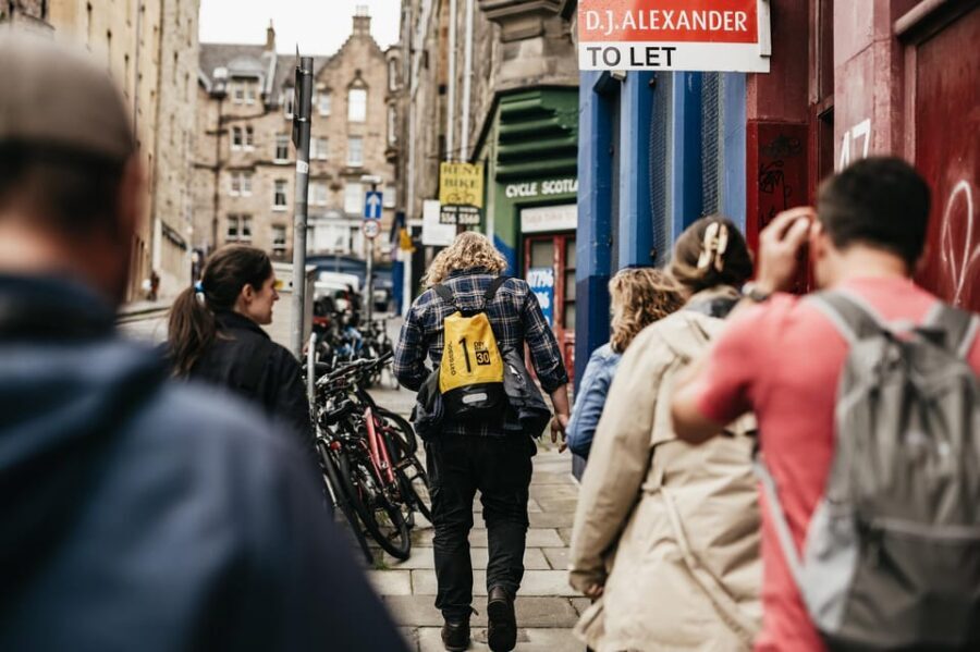 Edinburgh: Pubs and History Guided Walking Tour with Beer - Practical Tips to Keep It Enjoyable (Not Exhausting)