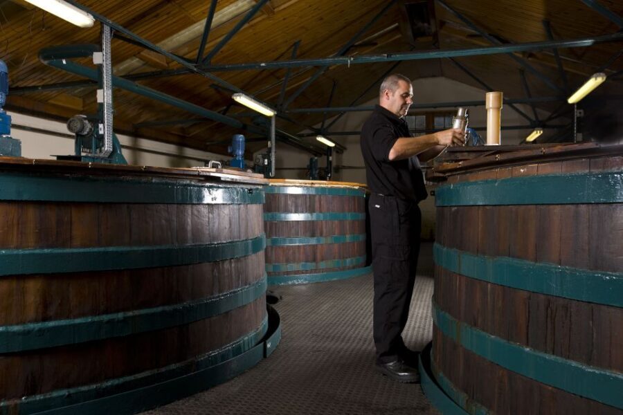 Edinburgh: Rosslyn Chapel, Borders & Glenkinchie Distillery - Key highlights I’d mark on your map