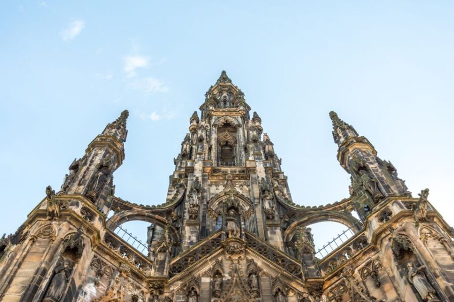 Edinburgh: Royal Attractions with Hop-On Hop-Off Bus Tours - Holyroodhouse Palace: A Working Royal Palace With Real Scheduling Limits