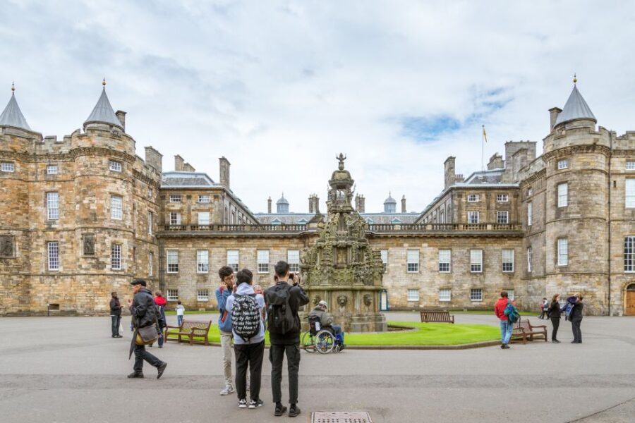 Edinburgh: Royal Attractions with Hop-On Hop-Off Bus Tours - Bus Routes and the Hop-Off Plan: How to Use It Like a Local