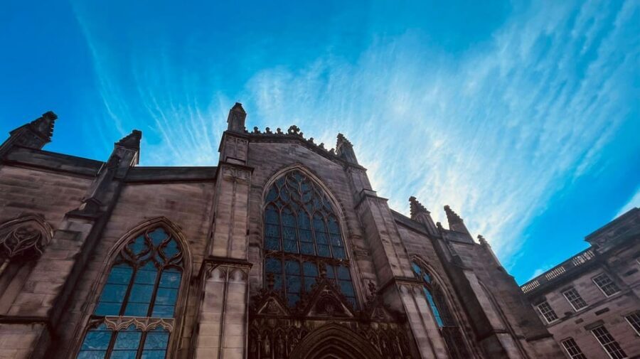 Edinburgh: Royal Mile Old Town Walking Tour - From St Giles to Old Town cobbles: medieval life in plain words