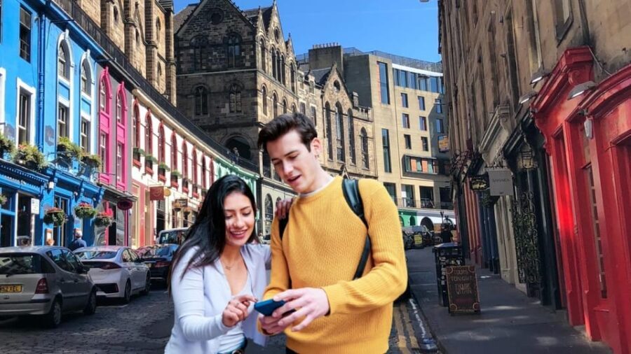 Edinburgh: Royal Mile Walking Tour & Exploration Game - The Royal Mile “escape room twist” and how the puzzles work