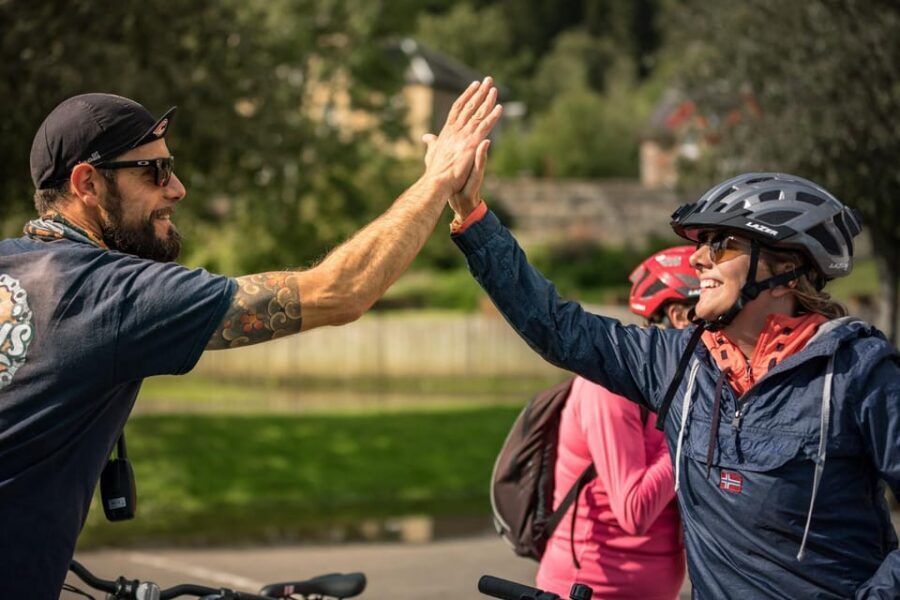 Edinburgh: Sightseeing Bike Tour - The route’s secret sauce: tunnels, gardens, and off-the-way paths