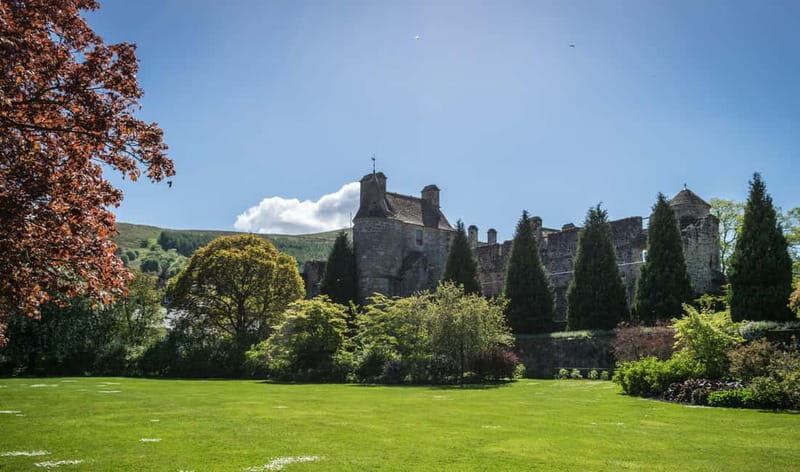 Edinburgh: St. Andrews and Falkland Palace Day Tour - Coach comfort, pacing, and what to bring for a 9-hour day