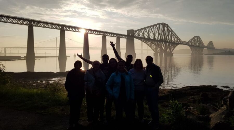 Edinburgh: St Andrews, Dunnottar Castle & Falkland Tour - Heading back via Dundee and the RRS Discovery
