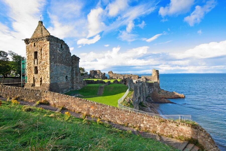 Edinburgh: St Andrews, Dunnottar Castle & Falkland Tour - Who should book this tour?