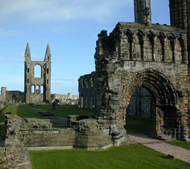 Edinburgh: Stirling, Whisky and St Andrews Tour in Spanish - Should you book this tour?