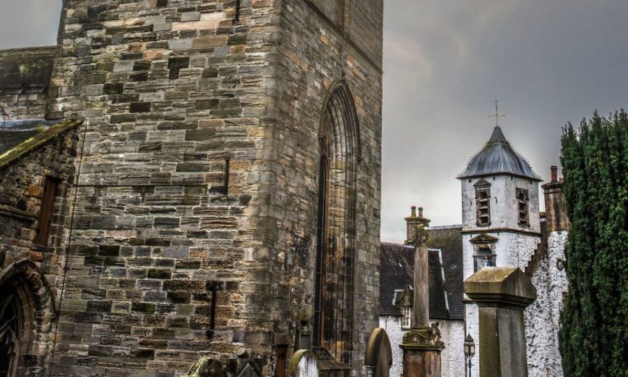 Edinburgh: Stirling, Whisky & St Andrews Tour in Italian - Language and guide style: what to expect from Italian commentary