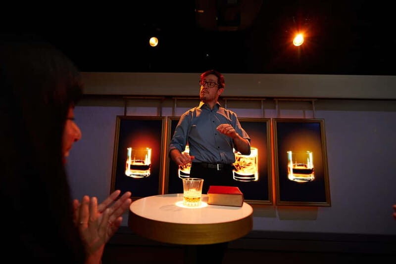 Edinburgh: The Johnnie Walker Whisky Experience - Guided journey through whisky history and Scotch making