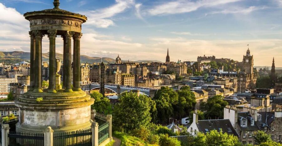 Edinburgh: The Royal City Tour from London - Getting to Edinburgh: reserved-seat trains out of King’s Cross