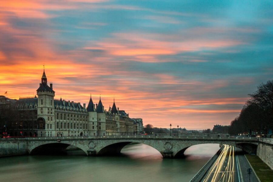 Edinburgh: The Royal City Tour from London - Who this Edinburgh Royal City tour suits best