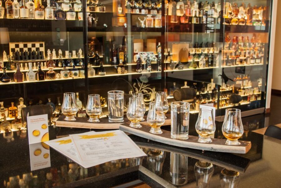 Edinburgh: The Scotch Whisky Experience Tour and Tasting - The Tasting Style: How to Sip Like You Mean It