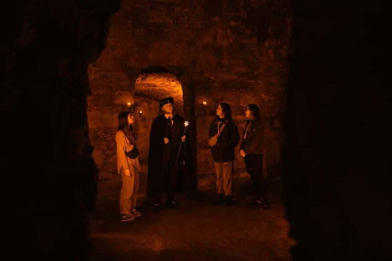 Edinburgh: Underground Vaults and Graveyard Evening Tour - Should you book? My take on making the call