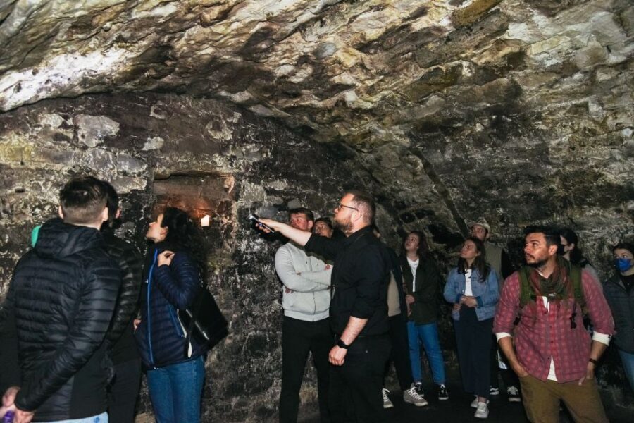 Edinburgh: Underground Vaults Tour - What the Torture Exhibition Adds (And Who Should Skip It)
