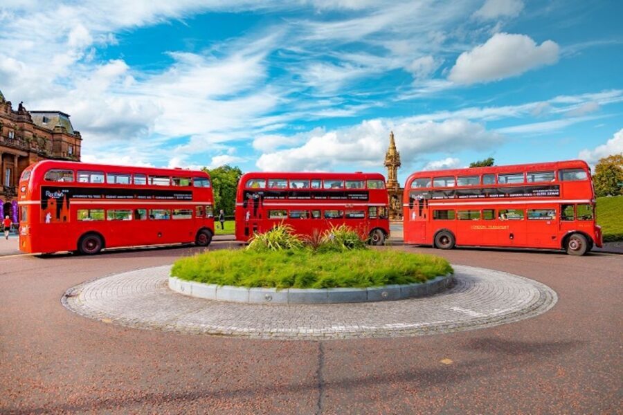 Edinburgh: Vintage Bus Tour with Afternoon Tea or Gin - How the 1.5-hour vintage bus ride fits into an Edinburgh day