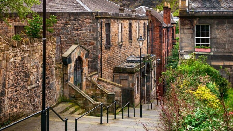 Edinburgh Walking Tour with a Local - Price and Value: What $48 Buys You (Beyond Basic Directions)