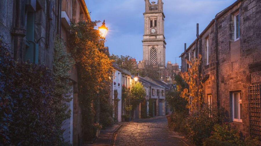 Edinburgh Walking Tour with a Local - Comfort and Timing: Small Choices That Make the Walk Better