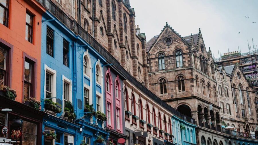 Edinburgh Walking Tour with a Local - Historic Closes: Where Back Streets Hold Big Stories