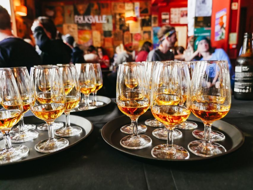 Edinburgh: Whisky Tasting with History and Storytelling - Royal Mile Easy Access, Private Lounge Pace