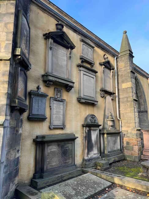 Edinburgh's Dark and Hidden History Walking Tour ☠️ - Price, pacing, and whether it’s worth $23