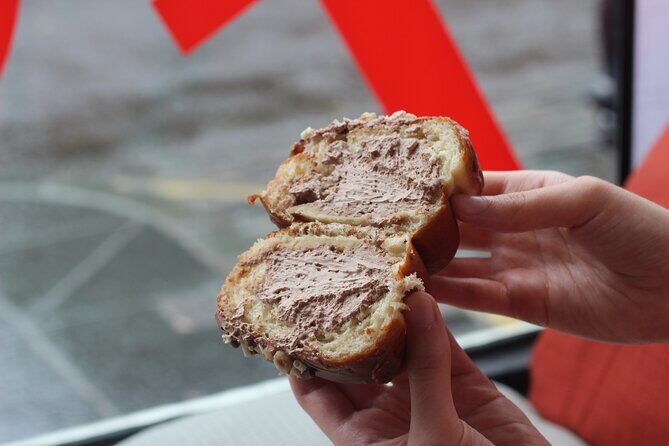 Edinburgh’s Donut & Pastry Experience with Underground Donut Tour - Scott Monument: Victorian Gothic landmark and a finishing point