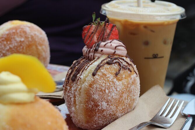 Edinburgh’s Donut & Pastry Experience with Underground Donut Tour - The Royal Mile: Big city energy without the planning headache