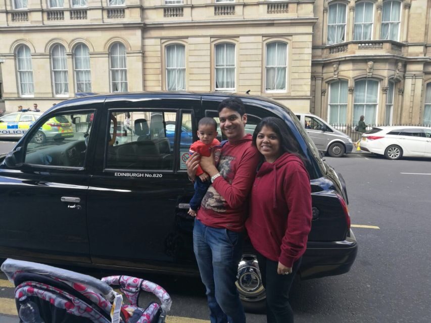 Edinburgh's Hidden Treasures Black Taxi Tour - Scotch whiskey history on the drive: turning a bottle into a timeline