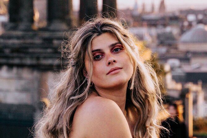 Enchanted Professional Private Photoshoot Tour in Edinburgh - Victoria Street: Diagon Alley vibes and easy street-level shots