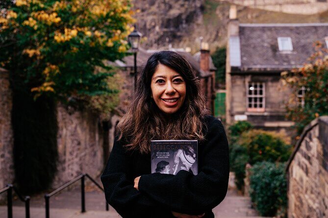 Enchanted Professional Private Photoshoot Tour in Edinburgh - Price and value: when $178.25 per group makes sense