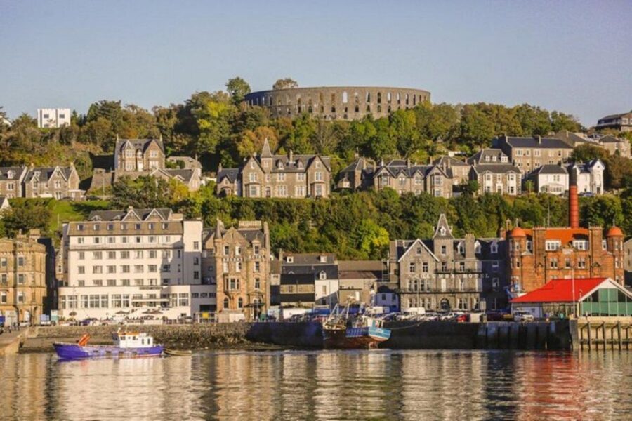 From Edinburgh: 2-Day Loch Lomond, West Highlands & Oban - Glenfinnan Monument and Viaduct: the Harry Potter stop with real drama
