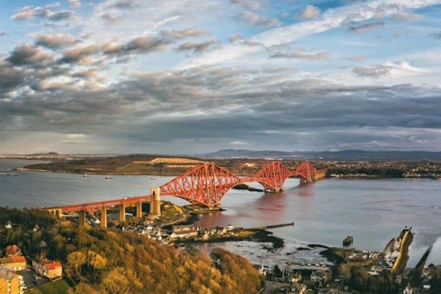 From Edinburgh: 2-Day Loch Lomond, West Highlands & Oban - Loch Lomond and Balloch: the loch stop that most people remember